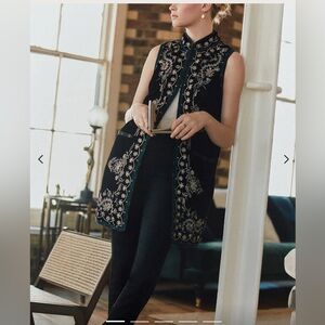 Monsoon Velvet vest, NWT, size medium